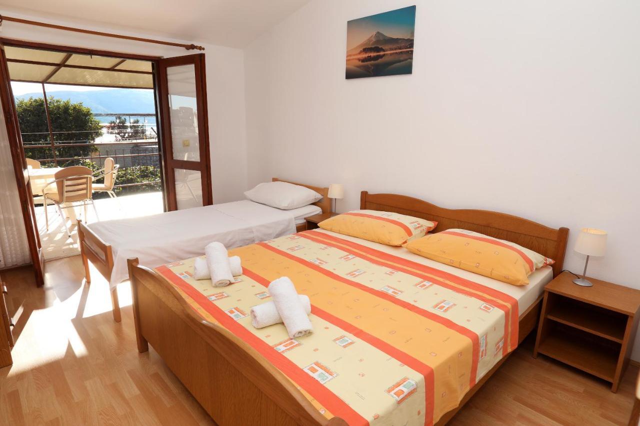 Apartman Gilan Seget Vranjica Exteriör bild