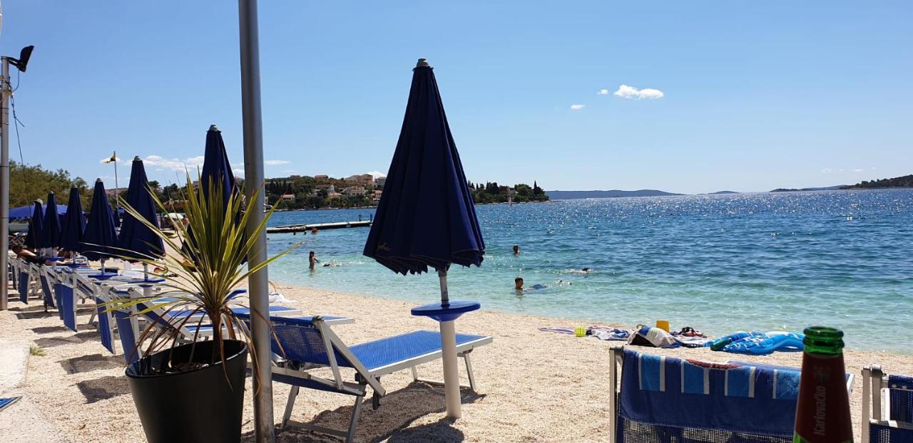 Apartman Gilan Seget Vranjica Exteriör bild